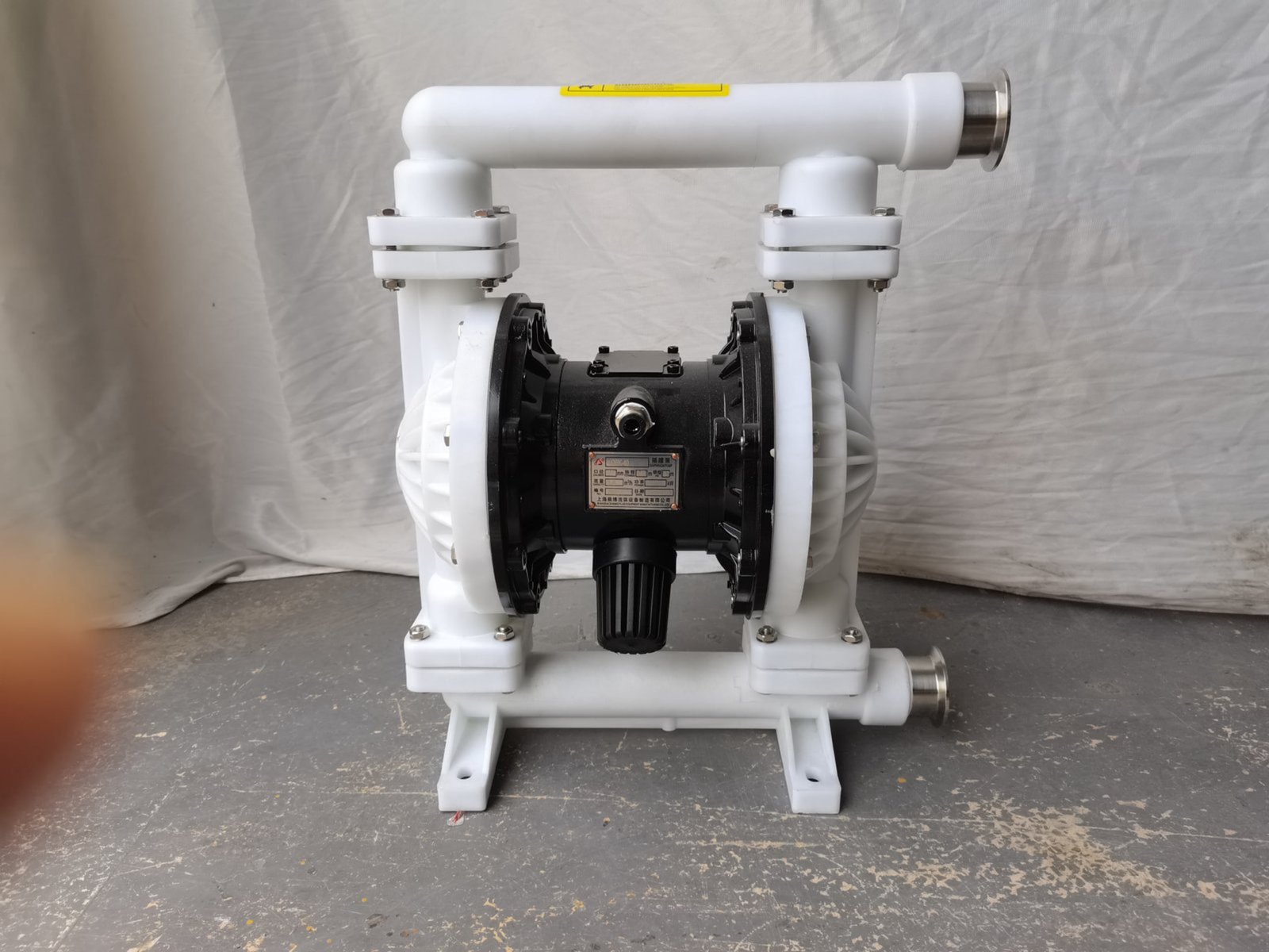 LEKA GZDT pneumatic diaphragm pump detail