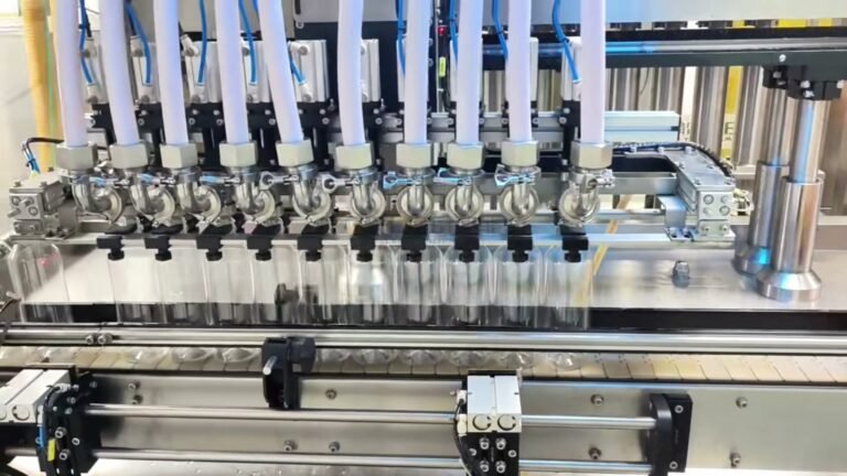 10-head tracking servo filling machine testing mango juice bottles